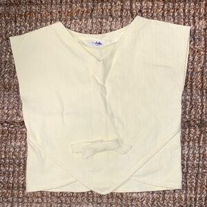Light Yellow Sleeveless Top with Bow Accent